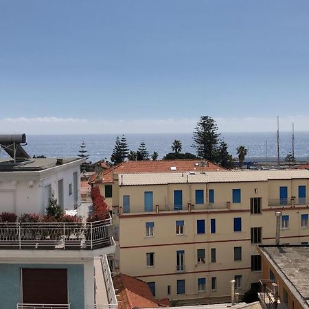 Da Mariella Case Vacanza - Bilocale Sunset Vista Mare Σαν Ρέμο Εξωτερικό φωτογραφία